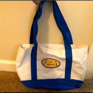 Alpha Xi Delta carry tote